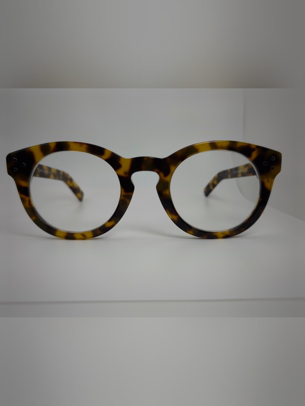 Morla. Round Tortoiseshell Eyeglass Frames. Nice Animal Print.
